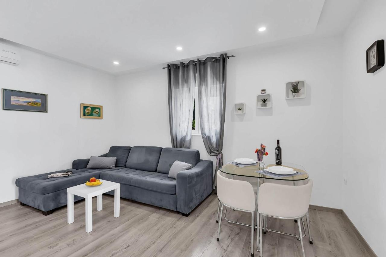 Sunny Garden Apartments Ana Makarska Buitenkant foto
