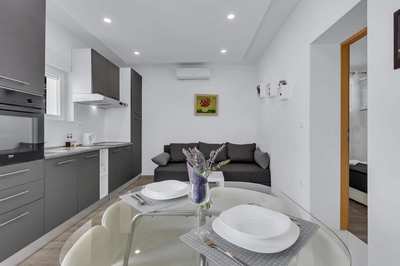 Sunny Garden Apartments Ana Makarska Buitenkant foto
