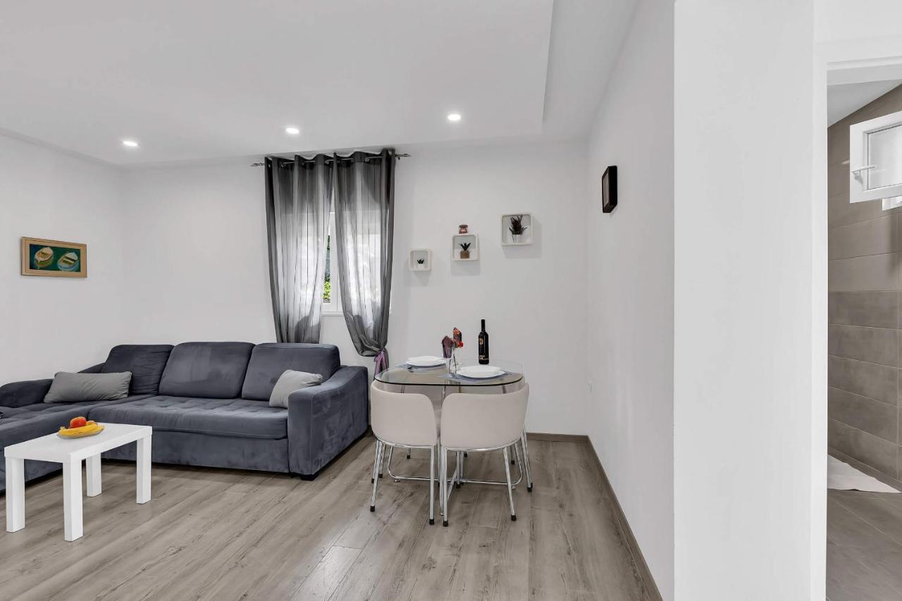 Sunny Garden Apartments Ana Makarska Buitenkant foto